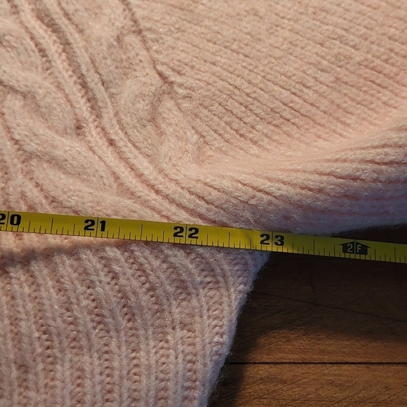 Pink Imitation-Pearl Embellished Crewneck Sweater - Picture 9 of 11